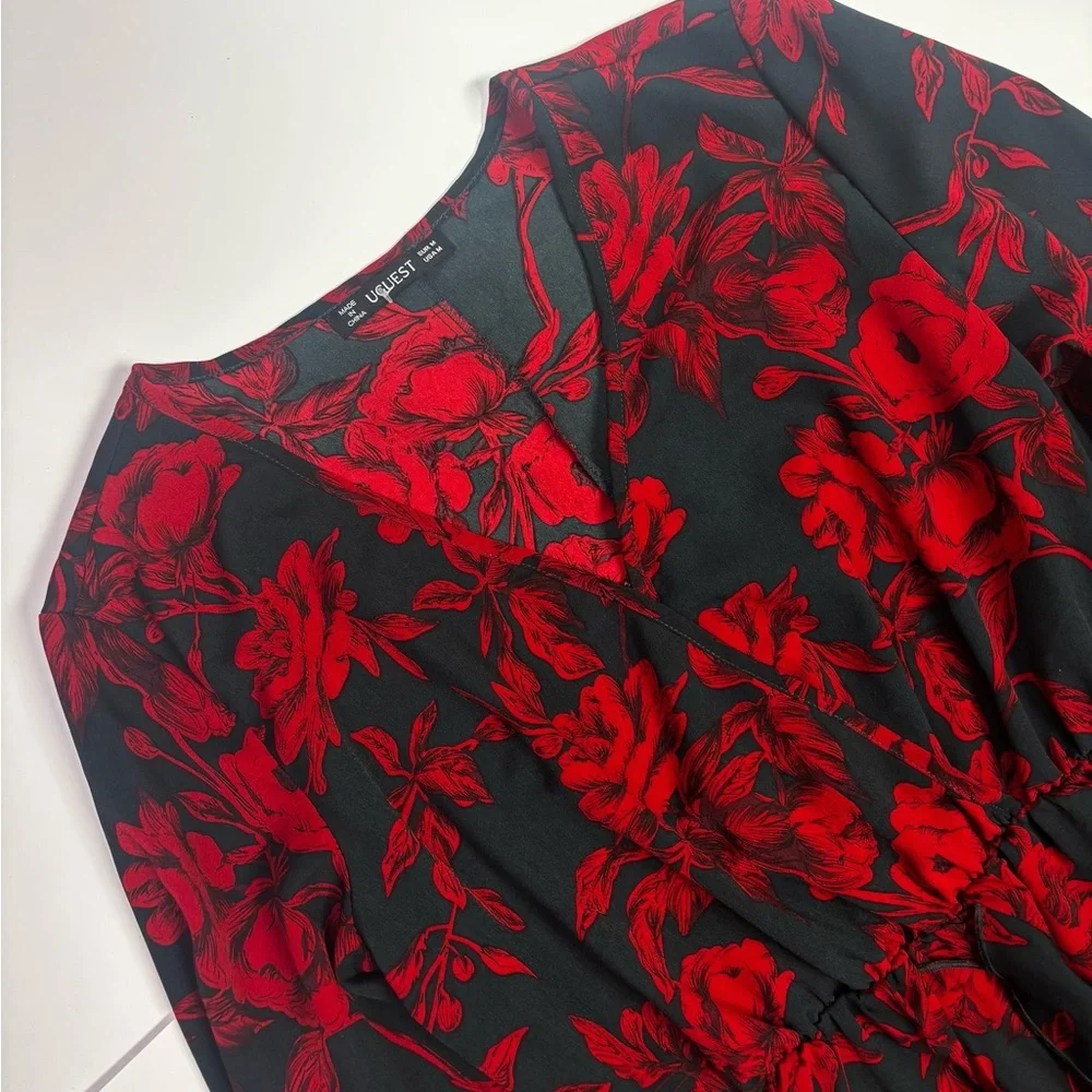 319. Elegant Red Floral Dress - Picture 6 of 8